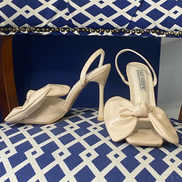 Cape Robbin Shoes - Elegant Nude Cape Robbin Big Bow Sling Back Heels